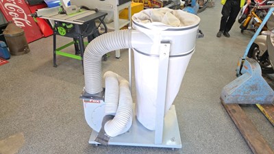 Lot 611 - FOX CHIP/DUST 2HP EXTRACTOR FOR WORKSHOP 240V