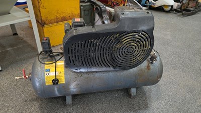 Lot 801 - EASY AIR 150LTR 240V COMPRESSOR