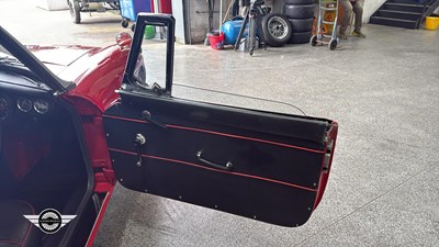 Lot 822 - 1963 MG B