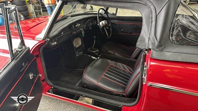 Lot 822 - 1963 MG B