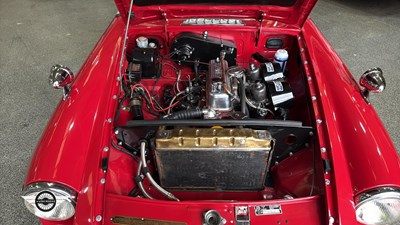 Lot 822 - 1963 MG B