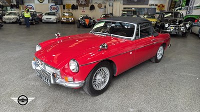 Lot 822 - 1963 MG B