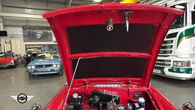 Lot 822 - 1963 MG B
