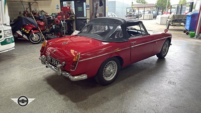 Lot 822 - 1963 MG B
