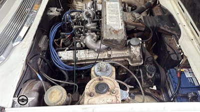 Lot 802 - 1974 TRIUMPH STAG AUTO