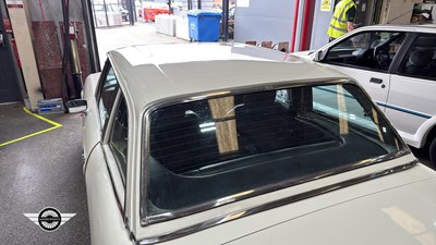 Lot 802 - 1974 TRIUMPH STAG AUTO