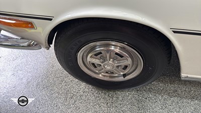 Lot 802 - 1974 TRIUMPH STAG AUTO