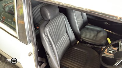 Lot 802 - 1974 TRIUMPH STAG AUTO