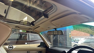 Lot 876 - 1977 MERCEDES 230 CW AUTO