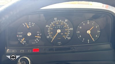 Lot 876 - 1977 MERCEDES 230 CW AUTO