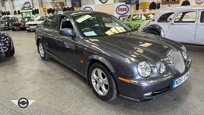 Lot 806 - 2002 JAGUAR S-TYPE V6 SE AUTO