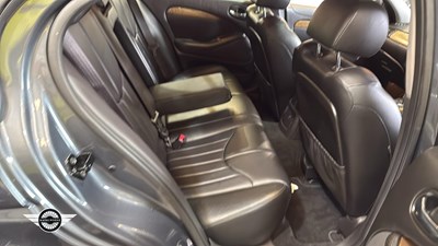 Lot 806 - 2002 JAGUAR S-TYPE V6 SE AUTO