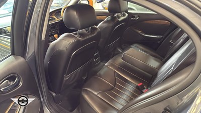 Lot 806 - 2002 JAGUAR S-TYPE V6 SE AUTO