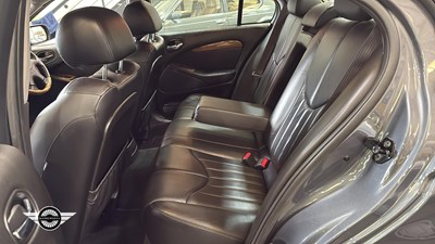 Lot 806 - 2002 JAGUAR S-TYPE V6 SE AUTO