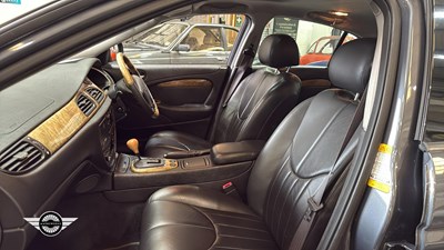 Lot 806 - 2002 JAGUAR S-TYPE V6 SE AUTO