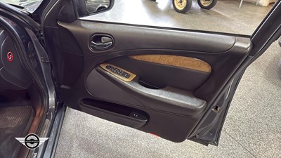 Lot 806 - 2002 JAGUAR S-TYPE V6 SE AUTO
