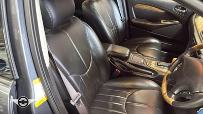 Lot 806 - 2002 JAGUAR S-TYPE V6 SE AUTO