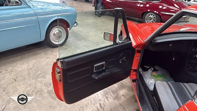 Lot 826 - 1980 MG B GT