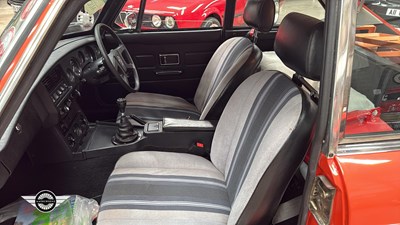 Lot 826 - 1980 MG B GT