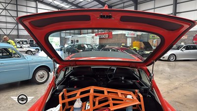 Lot 826 - 1980 MG B GT