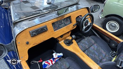 Lot 836 - 1988 ROBIN HOOD 2B