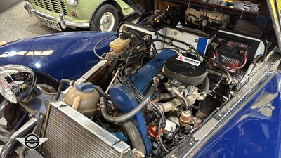 Lot 836 - 1988 ROBIN HOOD 2B