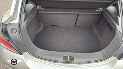 Lot 834 - 2005 VAUXHALL ASTRA SXI