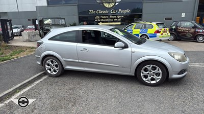 Lot 834 - 2005 VAUXHALL ASTRA SXI