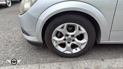 Lot 834 - 2005 VAUXHALL ASTRA SXI