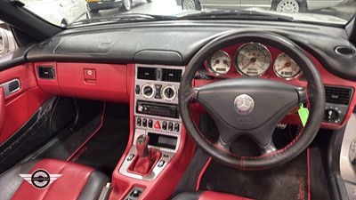 Lot 850 - 2002 MERCEDES SLK 320
