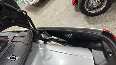 Lot 850 - 2002 MERCEDES SLK 320