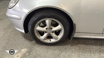 Lot 850 - 2002 MERCEDES SLK 320