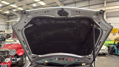 Lot 850 - 2002 MERCEDES SLK 320