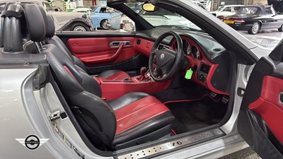 Lot 850 - 2002 MERCEDES SLK 320