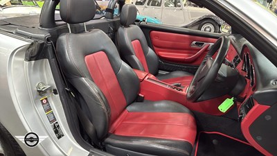 Lot 850 - 2002 MERCEDES SLK 320