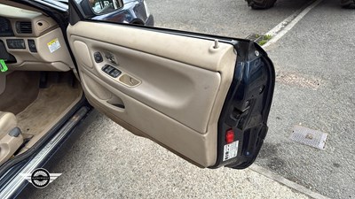 Lot 260 - 2003 VOLVO C70 T