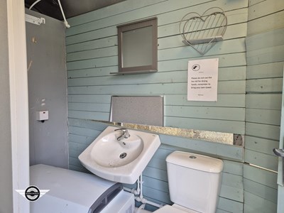 Lot 896 - GLAMPING TOILET AND SHOWER CONVERTED HORSE TRAILER