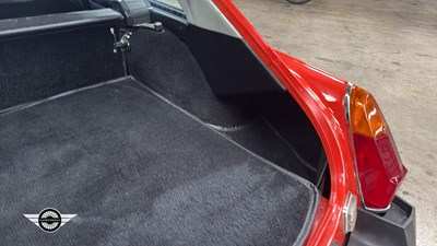 Lot 899 - 1980 MG B GT