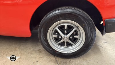 Lot 899 - 1980 MG B GT