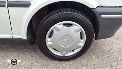 Lot 660 - 1995 ROVER 111I