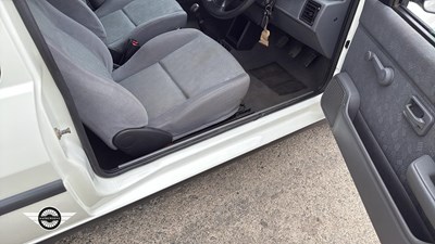 Lot 660 - 1995 ROVER 111I