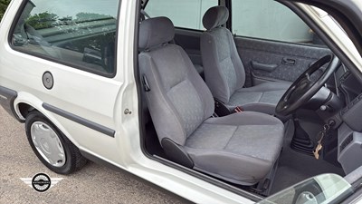 Lot 660 - 1995 ROVER 111I