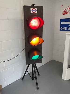 Lot 685 - CITY OF LONDON TRAFFIC LIGHTS ON STAND