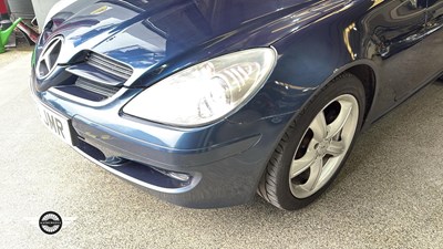Lot 332 - 2004 MERCEDES SLK 350 AUTO