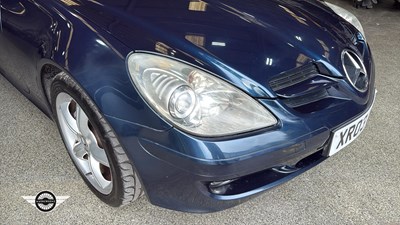 Lot 332 - 2004 MERCEDES SLK 350 AUTO