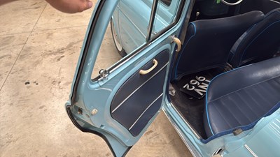 Lot 150 - 1959 RENAULT DAUPHINE