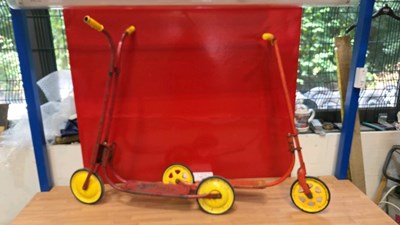 Lot 575 - 2 X RED/YELLOW CHILD'S SCOOTERS