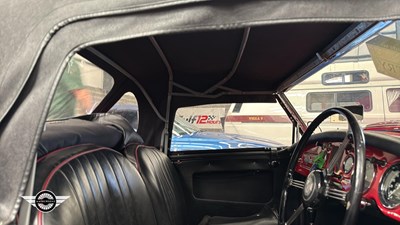 Lot 604 - 1960 MG A