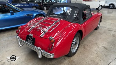Lot 604 - 1960 MG A