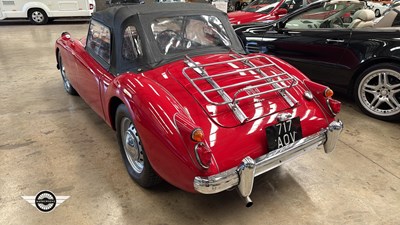 Lot 604 - 1960 MG A